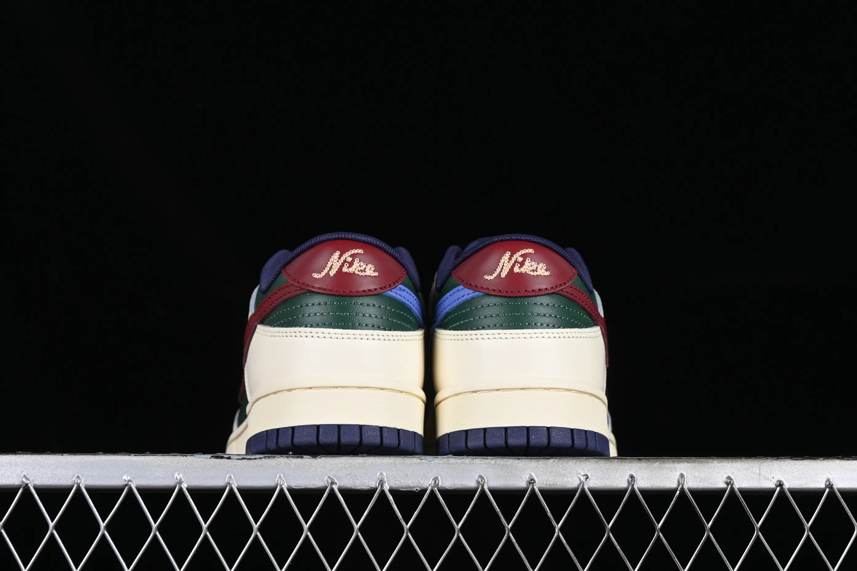 All Categories Nk SB Dunk Series Nk SB Dunk Low Low-top sneakers J version Nk SB Dunk Low "Gorge Green" SB low-top casual sneakers FV8106-361